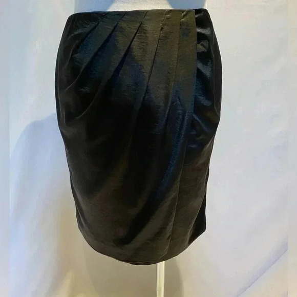 Banana Republic Dresses & Skirts - Banana Republic BR Monogram Silky Black Skirt, size 14